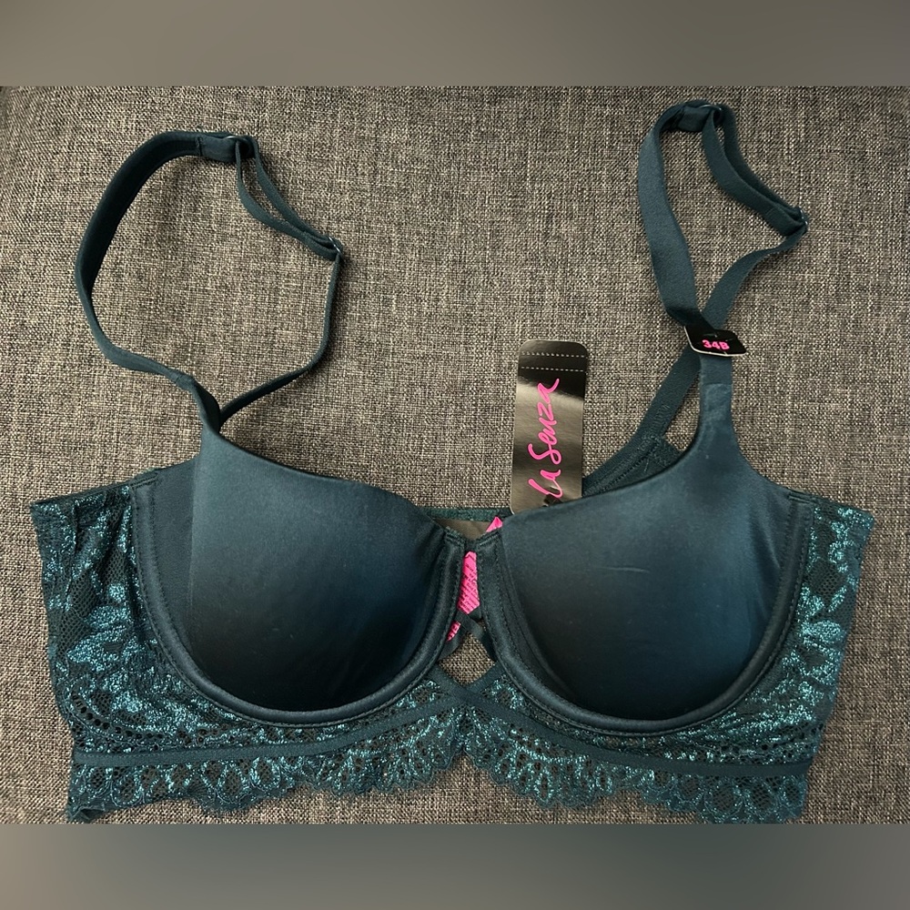 BNWT La Senza Women’s size 34B
